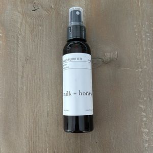 Milk + Honey Lavender Eucalyptus Hand Purifier No. 08 - Brand New - 4.0 FL OZ